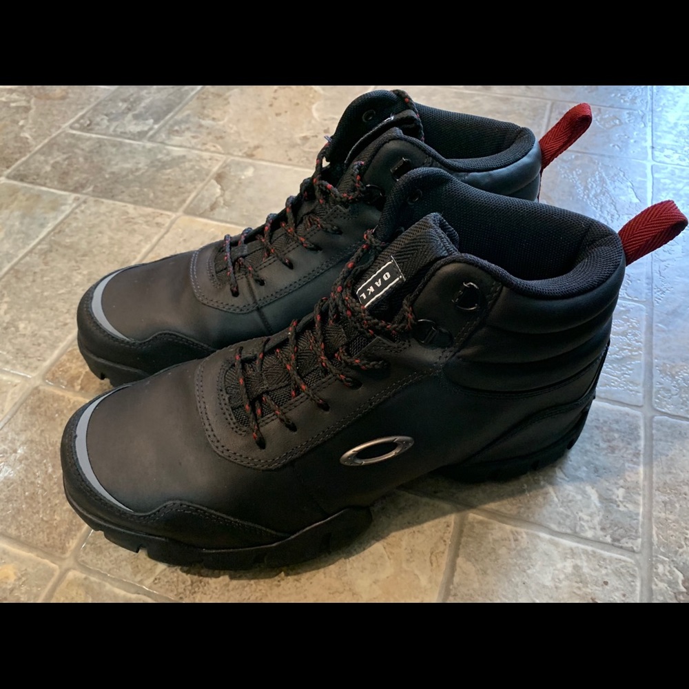 Oakley Outdoor Boots